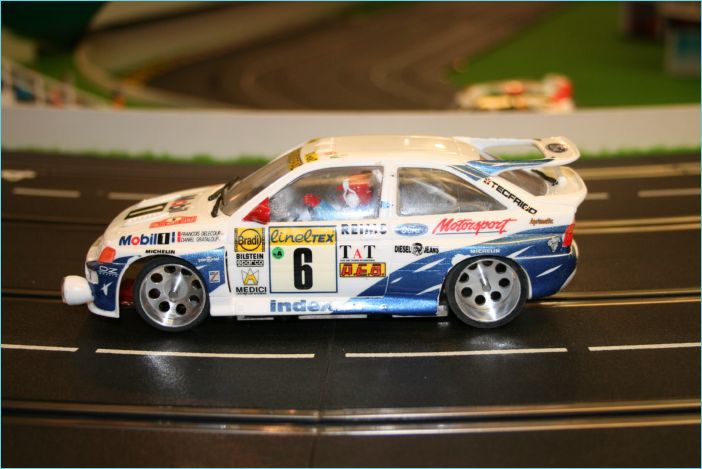 Escort (2)